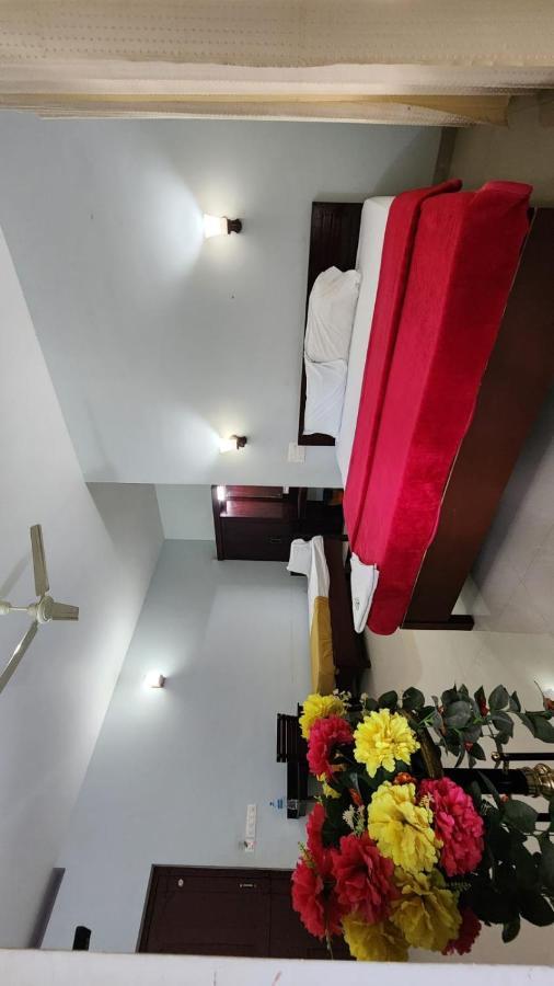 Pkn Homestay Thekkady Kumily Exterior photo